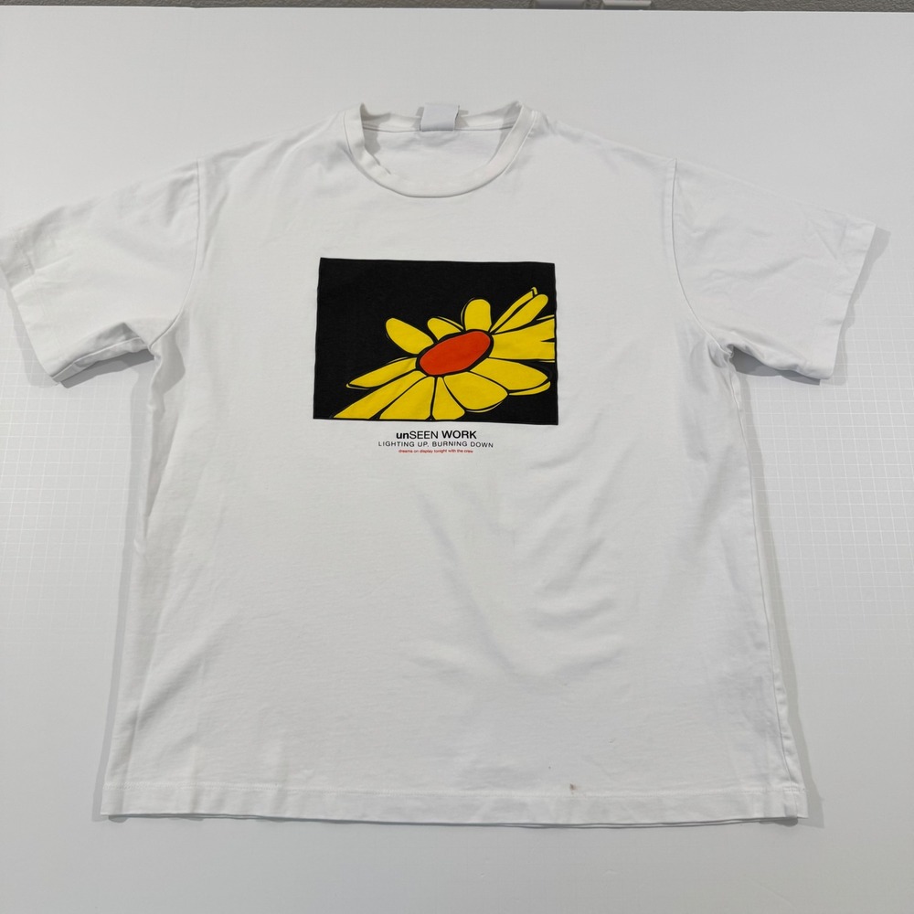 Zara T-Shirt Men XL White Unseen Work Floral Graphic Short Sleeve Tee